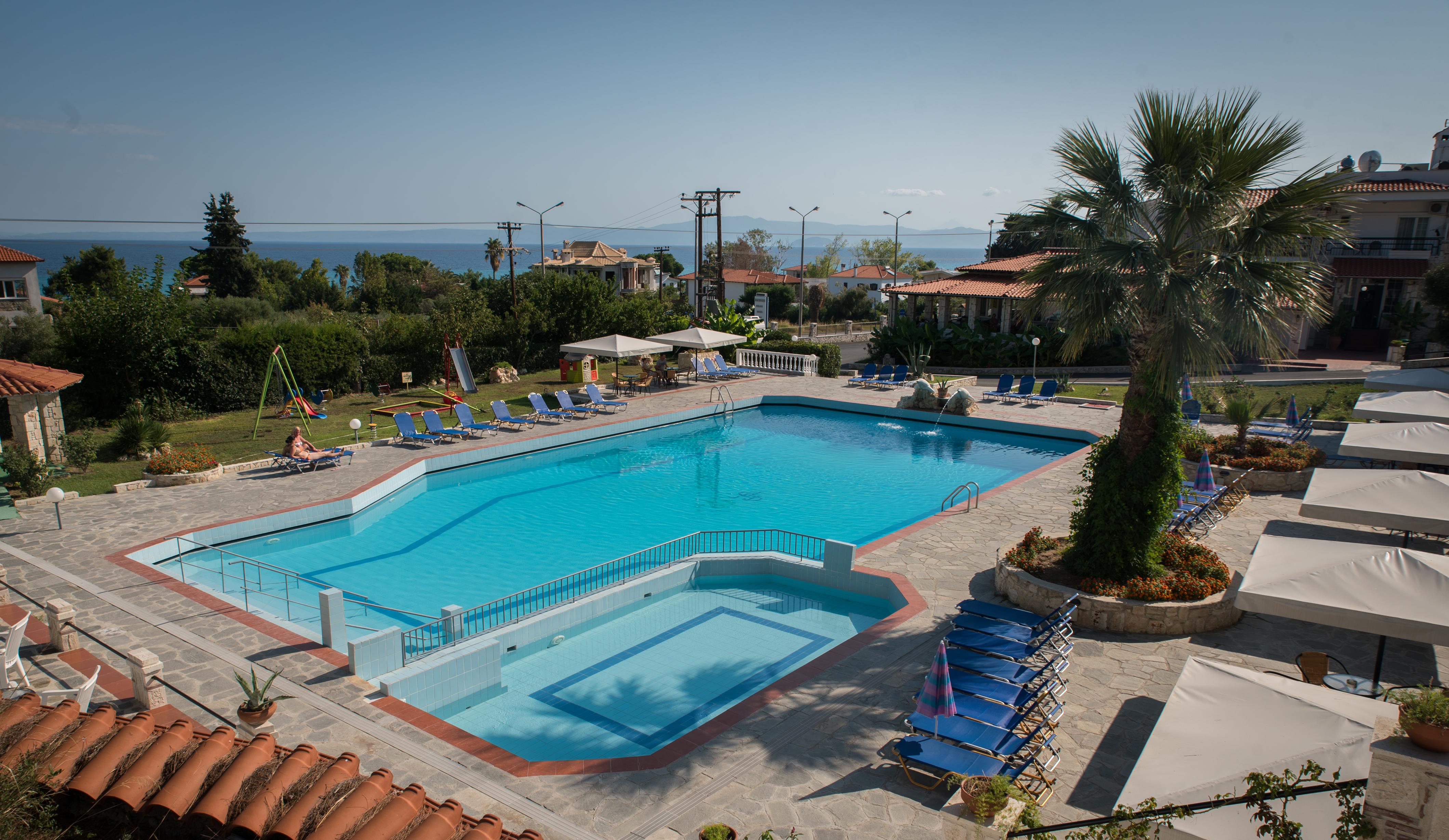 Halkidiki Palace Polychrono Exterior photo